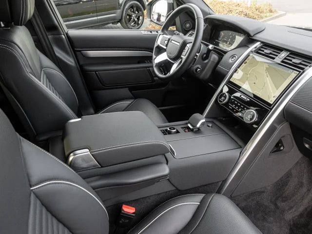 Land Rover Discovery D300 Dynamic HSE