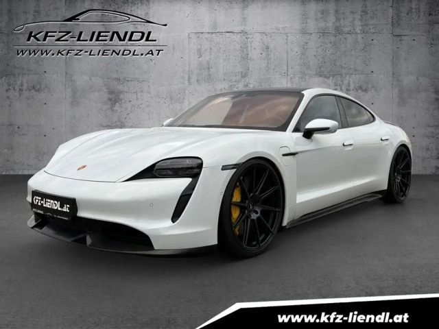 Porsche Taycan S Turbo