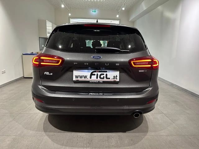 Ford Focus EcoBoost Titanium Wagon