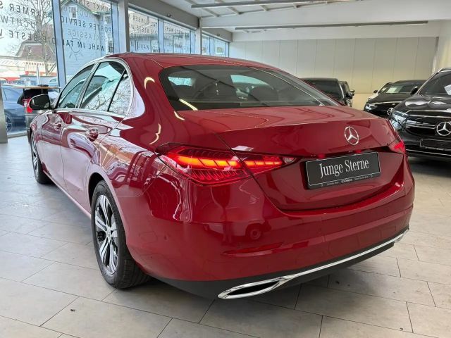 Mercedes-Benz C 200 AVANTGARDE Sedan