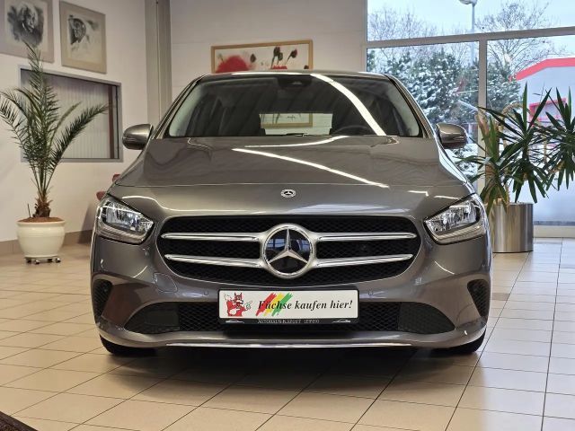 Mercedes-Benz B 180 Progressive