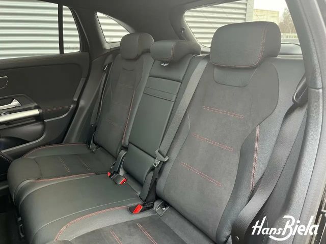 Mercedes-Benz GLA 220 4MATIC AMG Line