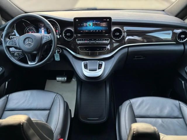 Mercedes-Benz V 300 AMG Line AVANTGARDE V 300 d