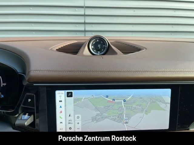 Porsche Macan 4