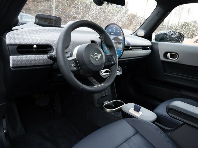 MINI Cooper Favoured Trim PANO NAVI HUD LED 360°