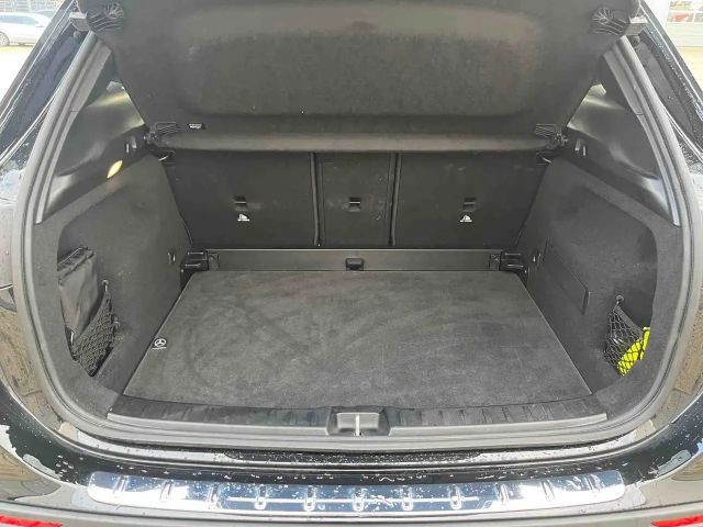 Mercedes-Benz GLA 200 AMG Line GLA 200 d