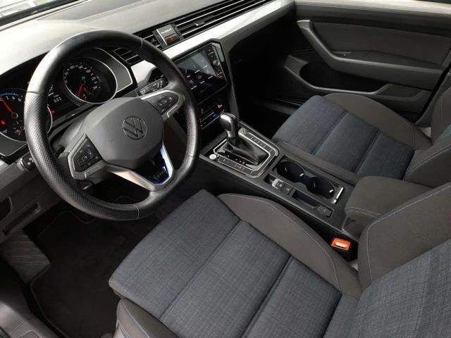 Volkswagen Passat DSG GTE Variant