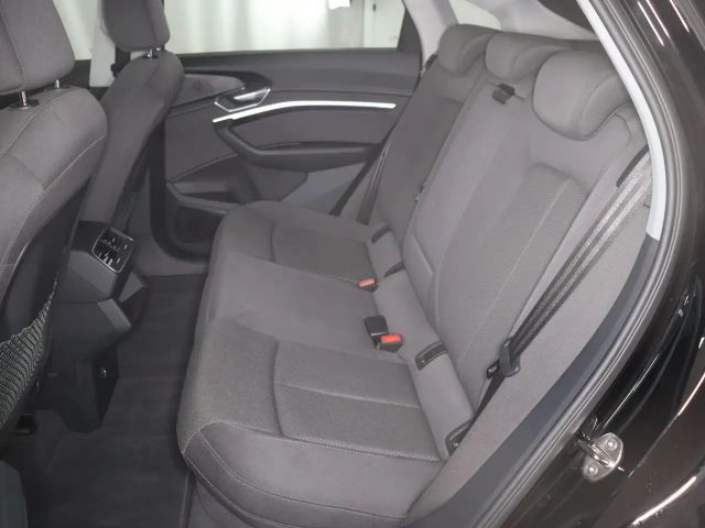 Audi e-tron 50 S-Line Sportback