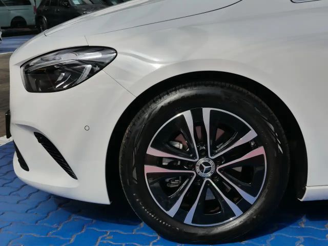 Mercedes-Benz B 180 Progressive