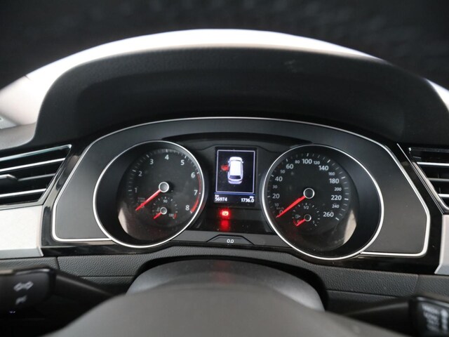 Volkswagen Passat 1.5 TSI Business Variant