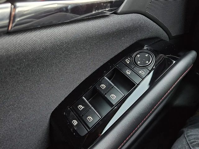Mazda 3 Exclusive-line SkyActiv e-Skyactiv