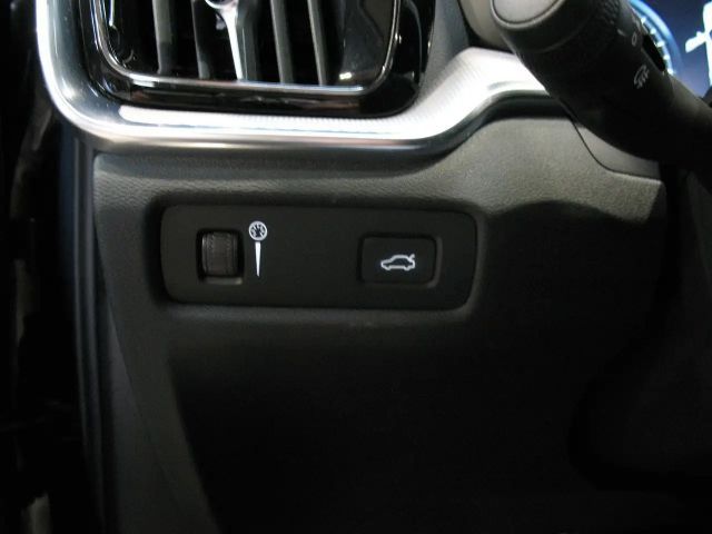 Volvo V60 Geartronic R-Design