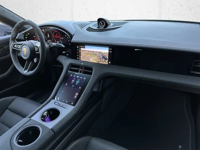 Porsche Taycan GTS Sport Turismo