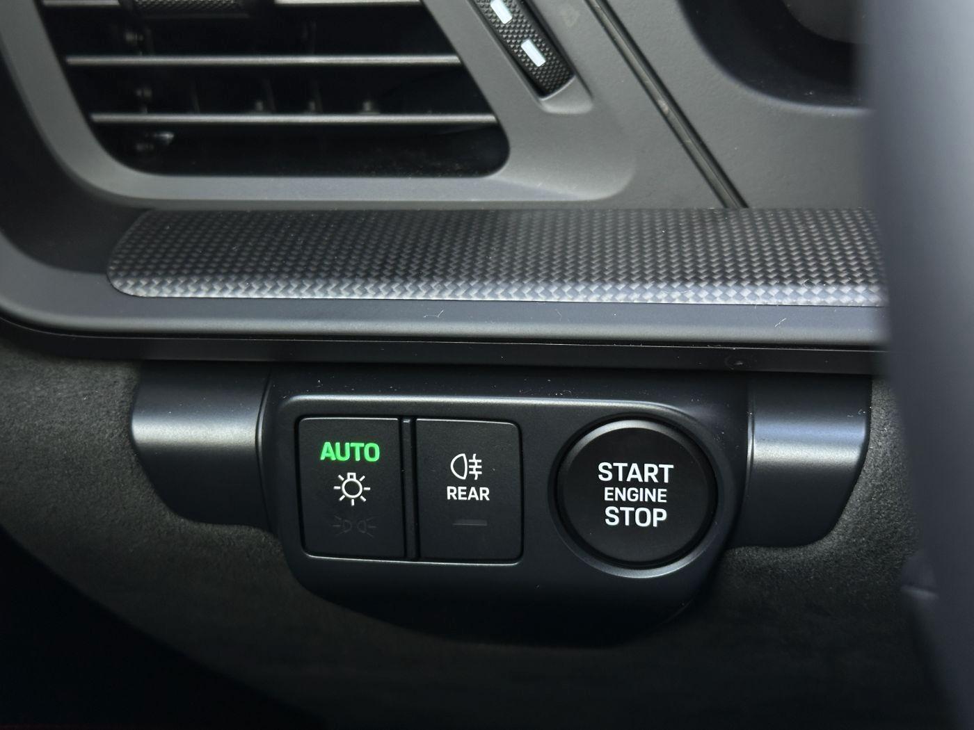 Porsche 911 4 992 Cabriolet Carrera GTS