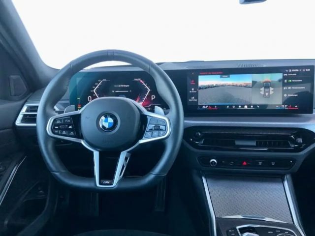 BMW 320 320i M-Sport Sedan