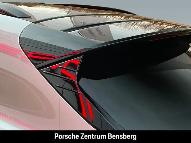 Porsche Taycan 4S Cross Turismo