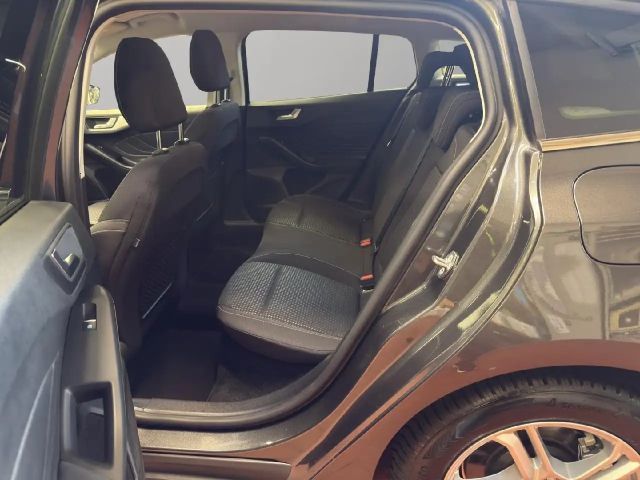 Ford Focus Cool & Connect