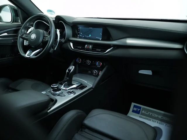Alfa Romeo Stelvio Q4 Turbo Veloce