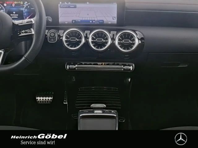 Mercedes-Benz CLA 200 AMG Line Coupé