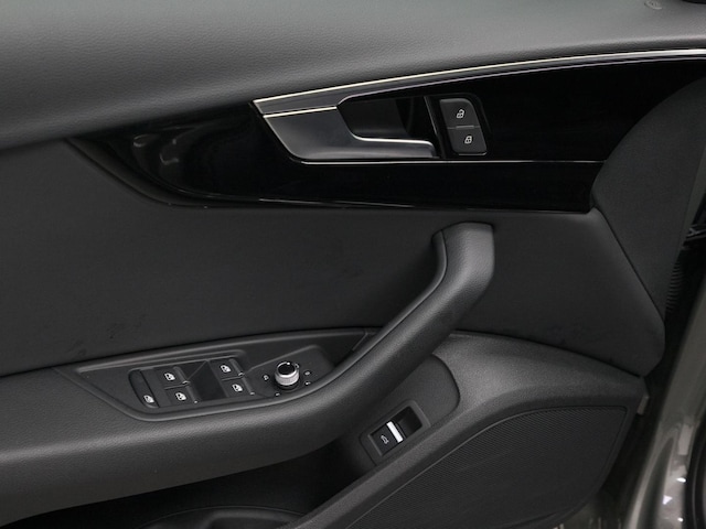 Audi A4 40 TFSI Avant Quattro S-Line S-Tronic