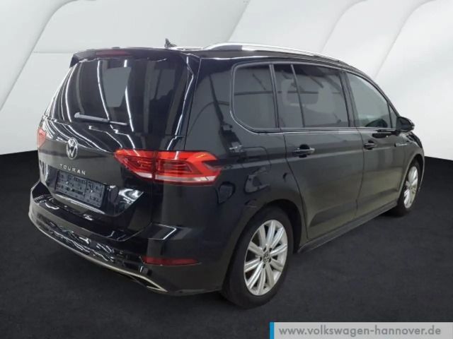 Volkswagen Touran 1.5 TSI DSG R-Line
