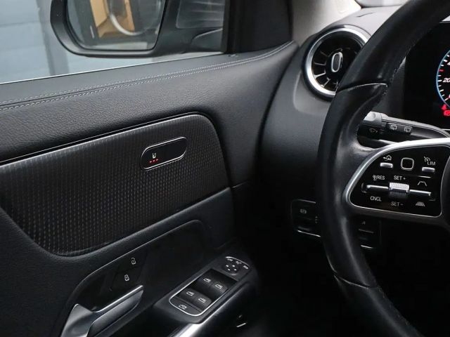 Mercedes-Benz GLA 250 GLA 250 e