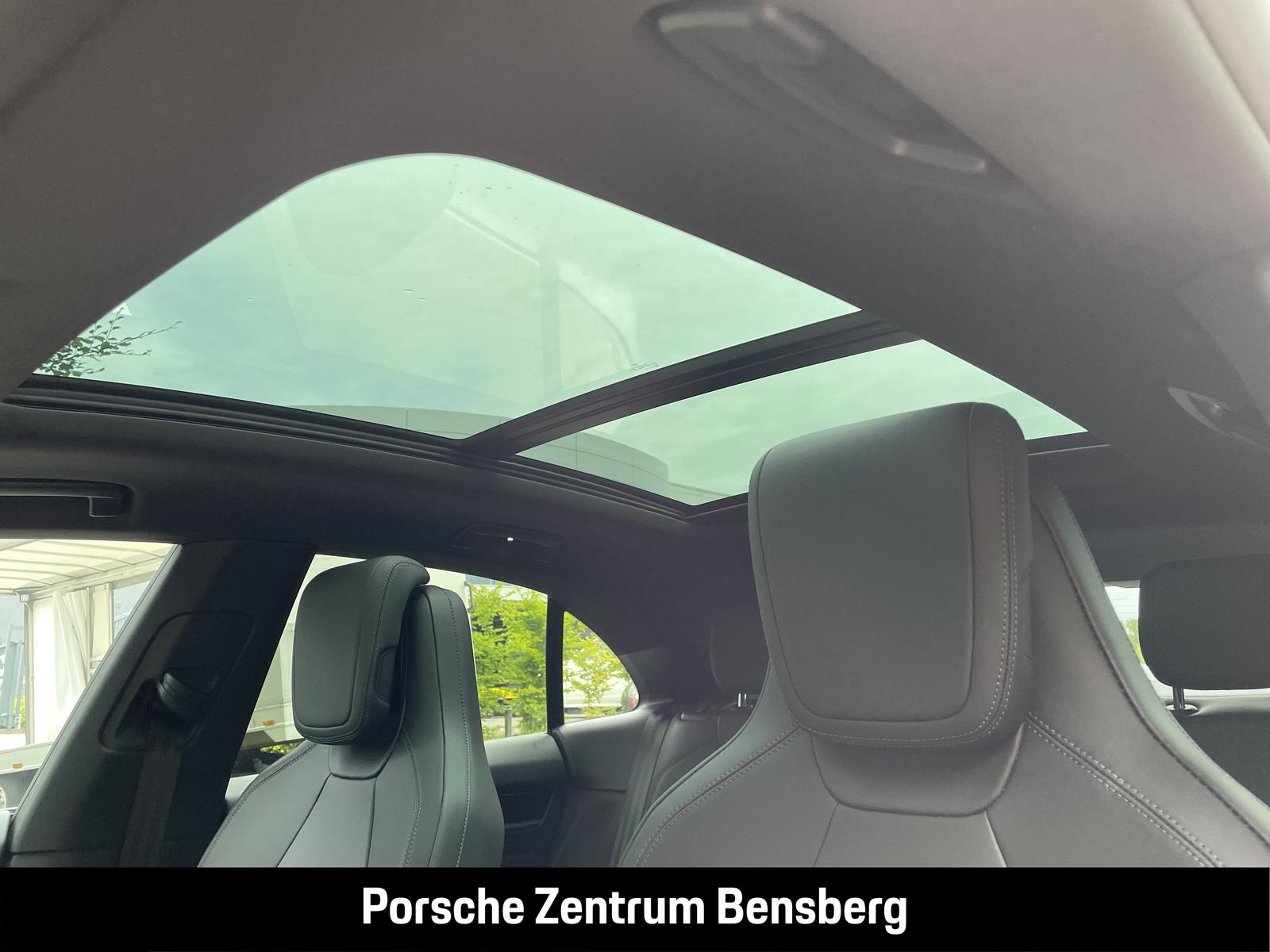 Porsche Macan Electric