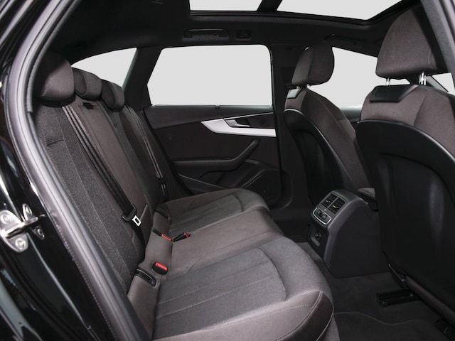 Audi A4 35 TFSI Avant S-Tronic