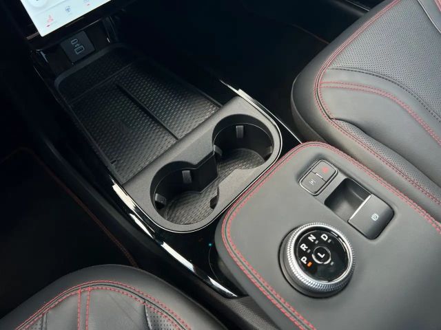 Ford Mustang Mach-E 75 kWh AWD