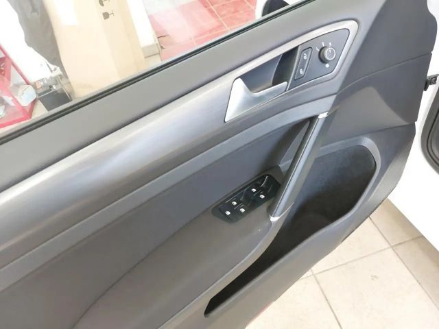 Volkswagen Golf e-Golf