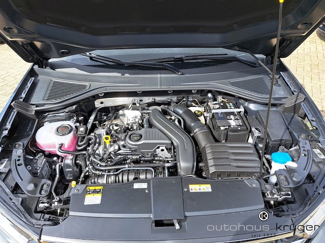 Volkswagen T-Roc 1.5 TSI DSG R-Line