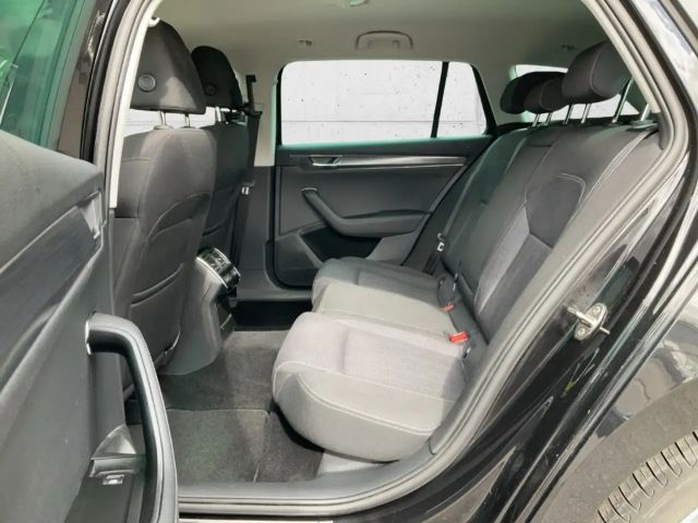 Skoda Superb 2.0 TDI Combi Style Style