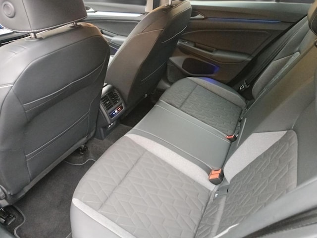 Volkswagen Golf 1.5 TSI Golf VIII