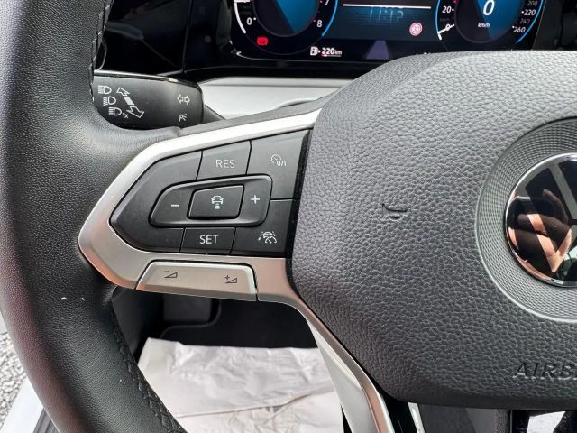 Volkswagen Golf 1.5 TSI Golf VIII Life