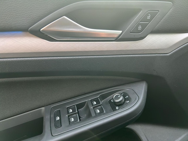 Volkswagen Golf 2.0 TDI DSG Life Variant