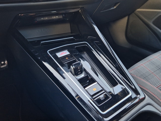 Volkswagen Golf 2.0 TSI DSG Golf VIII