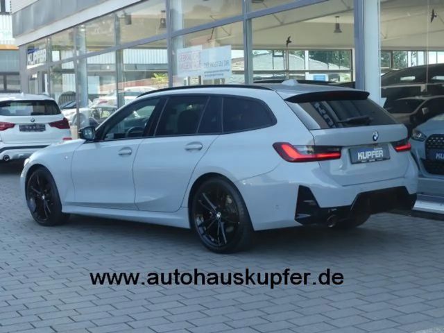 BMW 320 320d M-Sport Touring xDrive