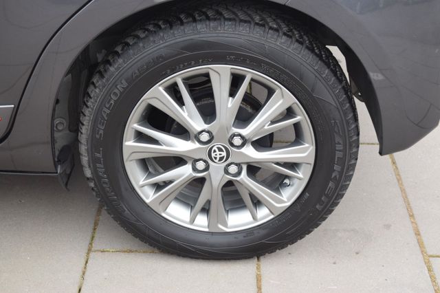 Toyota Yaris 5-deurs Basis Bi-Tone GR