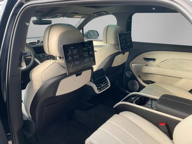 Bentley Bentayga V8
