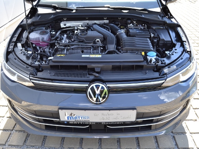 Volkswagen Golf 1.5 eTSI DSG Golf VIII