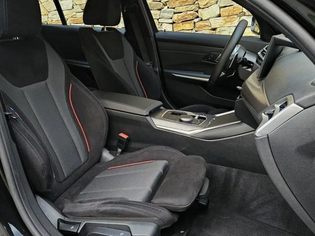 BMW 330 330i Touring xDrive