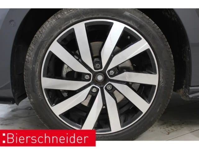 Volkswagen Touran 1.5 TSI DSG R-Line Style
