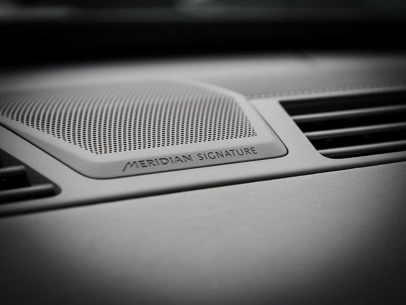 Land Rover Range Rover P615 SV