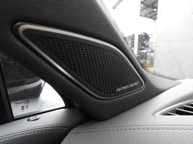 Volkswagen Tiguan 4Motion R-Line