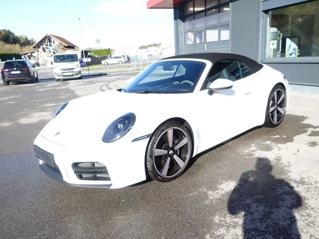 Porsche 992 Cabrio Carrera
