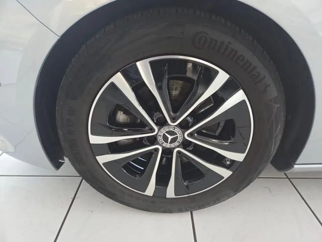 Mercedes-Benz B 200 Progressive Sedan