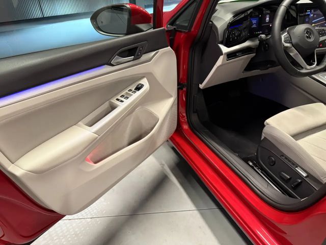 Volkswagen Golf 1.5 eTSI Golf VIII Life