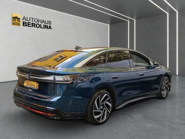 Volkswagen ID.7 IQ.Drive Pro