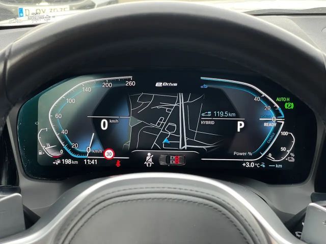 BMW 330 330e M-Sport Touring