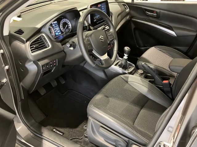 Suzuki SX4 S-Cross 1.4 DITC Fin. ab 2,99% Schiebedach